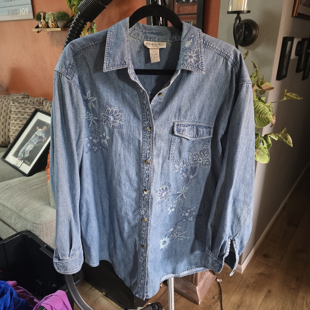 Out of the Blue J. Jill Embroidered Denim Button Up M